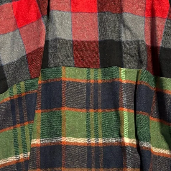 💎RARE💎🆕URBAN OUTFITTERS ‘Renewal’ Mixed Plaid Flannel Poncho, OS - Picture 7 of 9